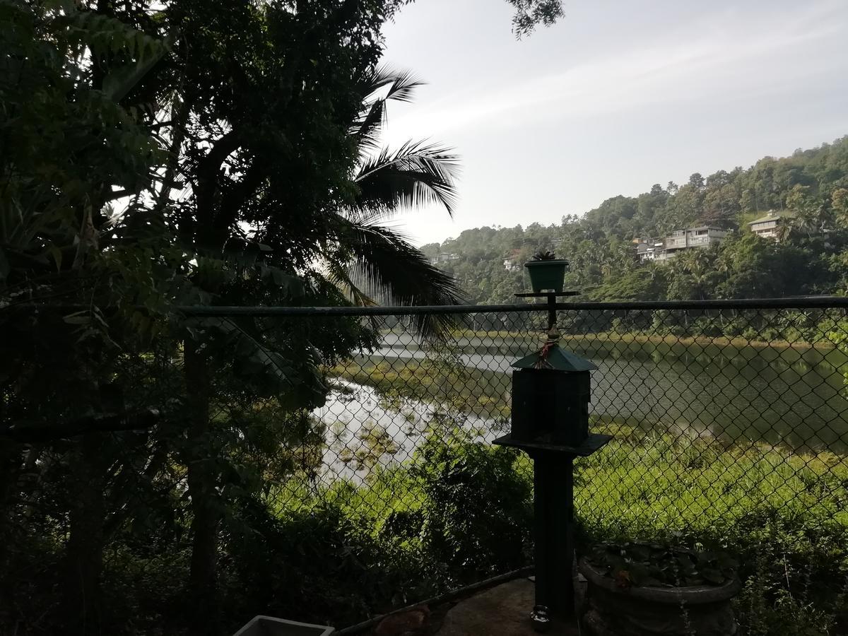 Mahaweli Shades Hotel แคนดี้ ภายนอก รูปภาพ
